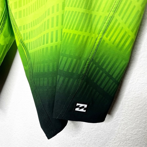 NWT Billabong Fluid Pro Swim Trunks Recycler Boardshorts 20" - Picture 6 of 13